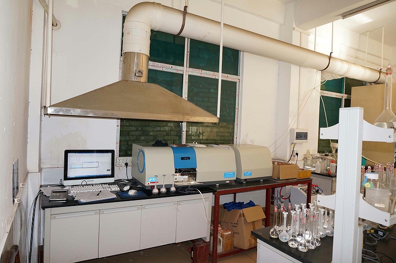 91麻豆产精品久久久久久金属实验室