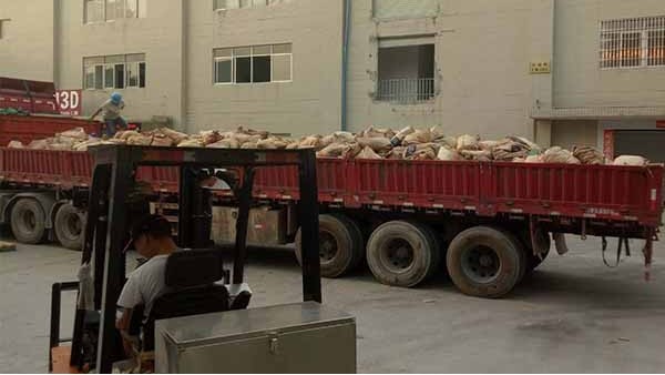 38℃高温下——东莞91麻豆产精品久久久久久金属回收废铜30吨