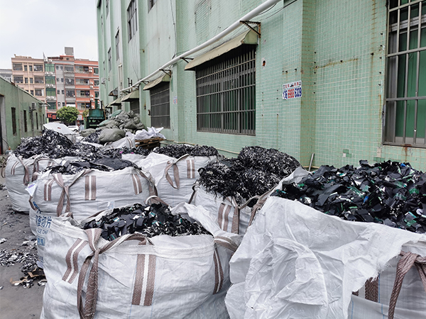 废旧麻豆国产精品男男的回收公司 电池片 16年厂家服务周到